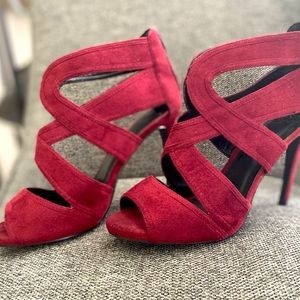 Heart In D Burgundy Heels